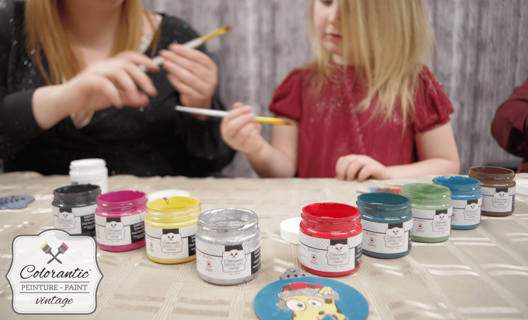 10 colors of chalk paint included in Colorantic Advent Calendar 2021